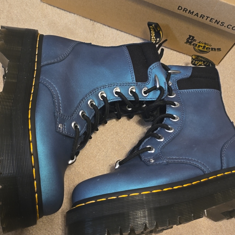 Dr. Martens Jadon II Hardware Pull Up Leather Platform Boots - Picture 6 of 11